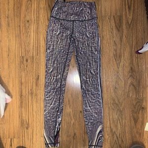 Lululemon Polychromatic WUP 4